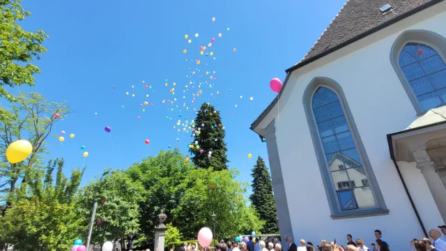 Konf-Ballone (Foto: gottesdienste ref-staefa) Konf-Ballone (Foto: gottesdienste ref-staefa)