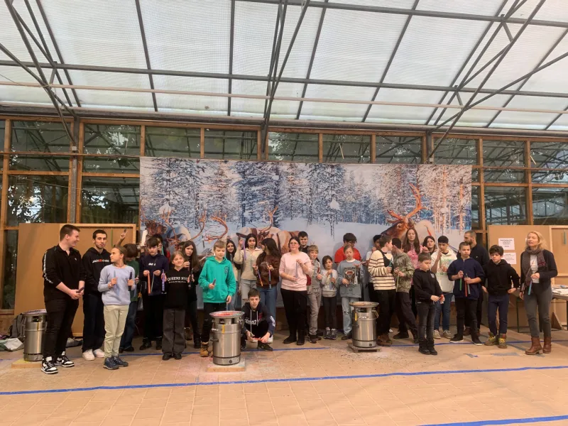 Kerzenziehen (Foto: Franziska Erni) Kerzenziehen (Foto: Franziska Erni)