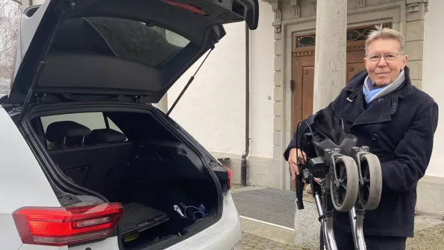 Fahrdienst_ATh (Foto: Ursula Pernet) Fahrdienst_ATh (Foto: Ursula Pernet)