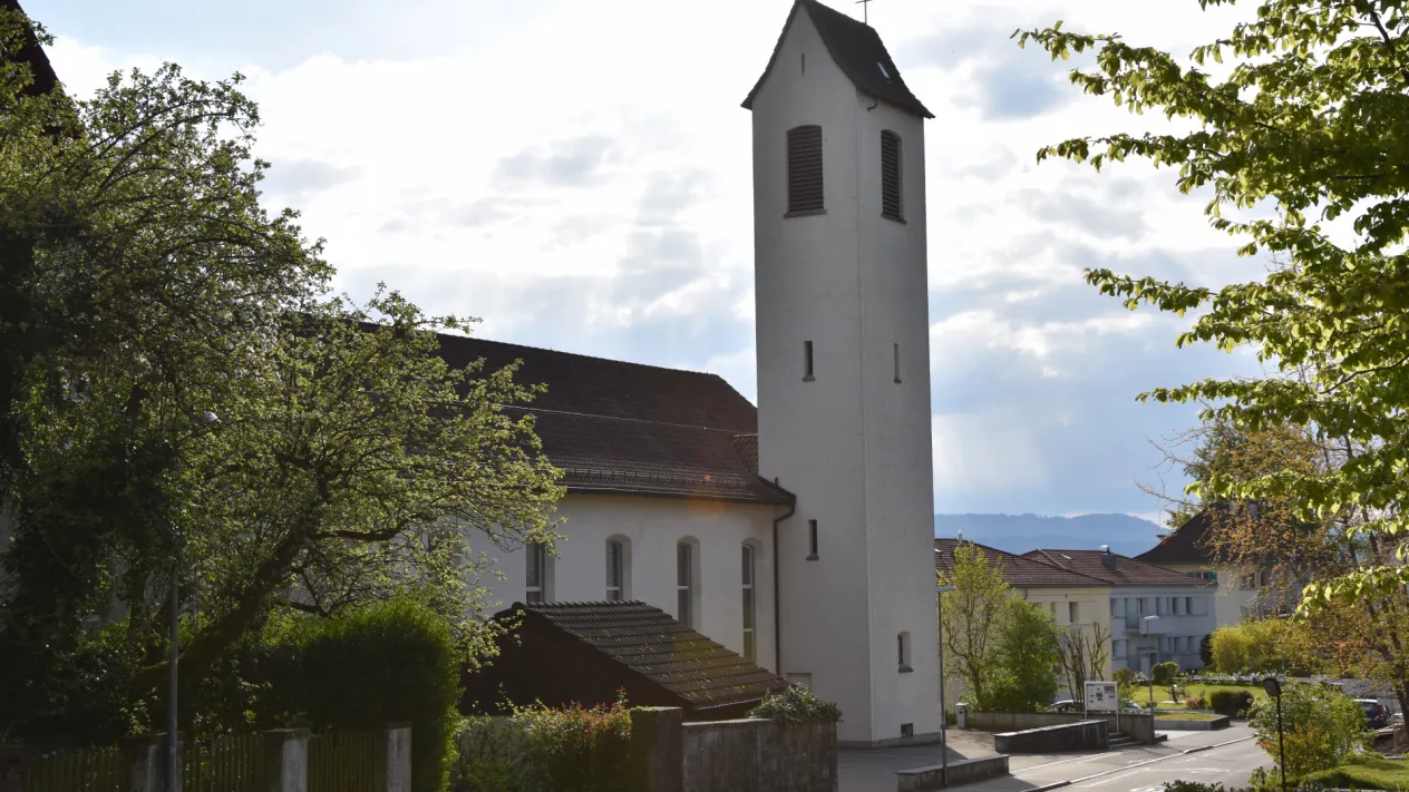 Katholische Kirche St&auml;fa (Foto: www.pfarreistaefa.ch)